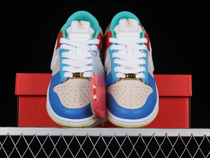 All categories Nk SB Dunk series Nk SB Dunk Low low-top sneakers Nk Dunk Low "Year of the Rabbit" Jingtu Year of the Rabbit limited edition SB low-top sports and leisure sneakers FD4203-111